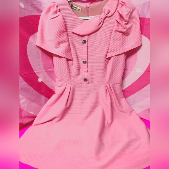Light pastel Pink Dress - Picture 1 of 3